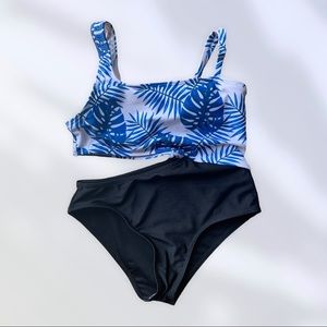 Girls Size 6 One Piece Swimsuit w/ cutout Remove-able Top Pads Adjustable Strap